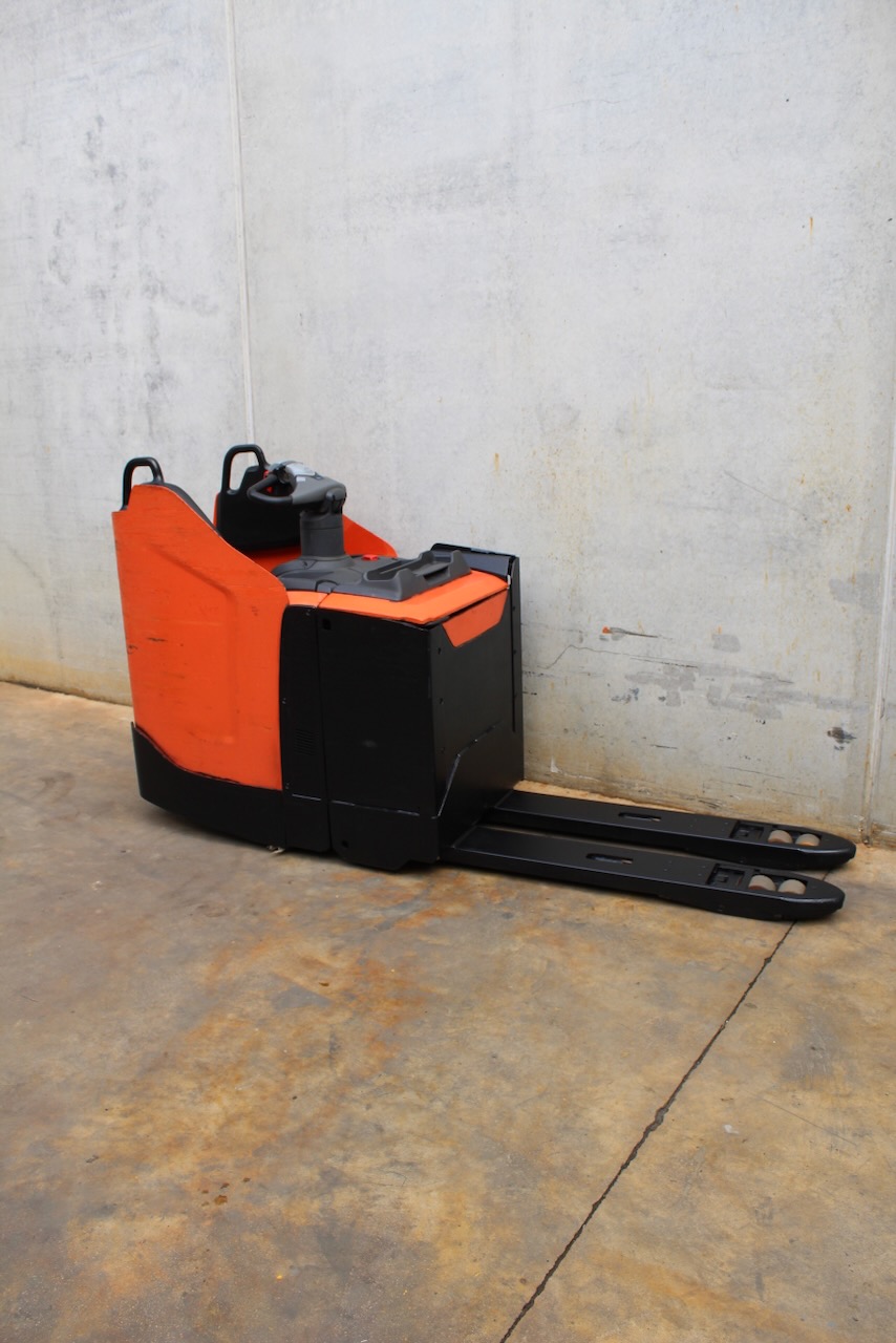 2017 بي تي LPE 200-47151992